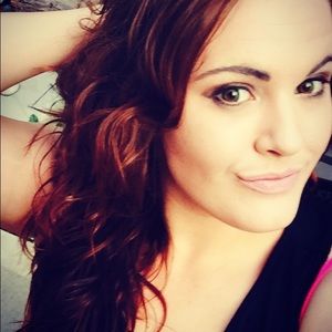 Meet your Posher, Candace